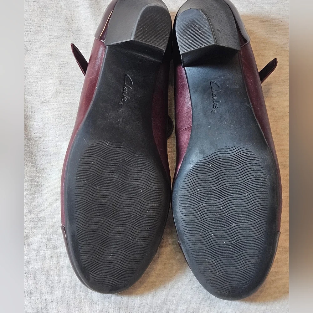 Clarks Garnit Tianna Dress pump in Merlot Red.  Women's size 7 1/2 - Picture 8 of 10